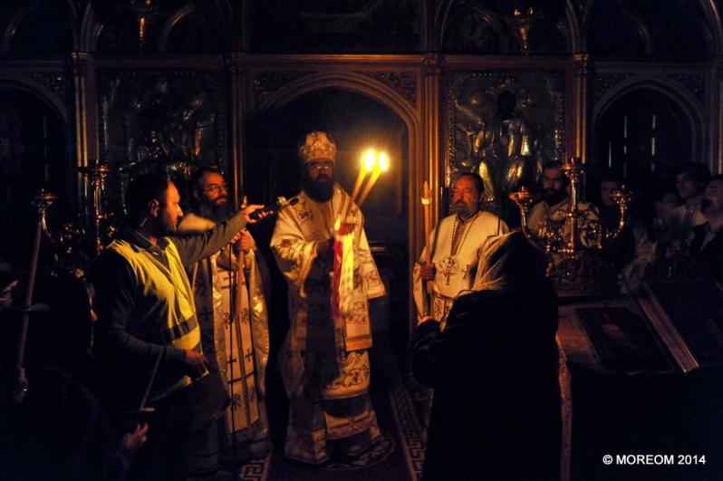 2014 04 19/20 Noaptea de Înviere la Catedrala din Paris
